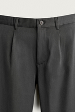 БРЮКИ RELAXED FIT СО СКЛАДКАМИ — ZARA · 7147/450