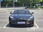 Aston Martin DB12 4.0 V8 — 2025