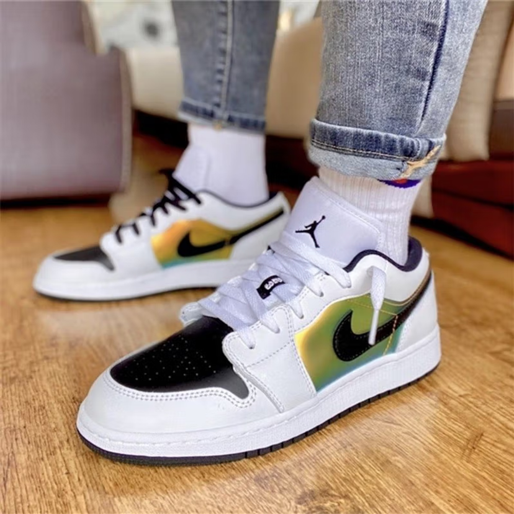 Air Jordan 1 Low SE Color Shifting GS