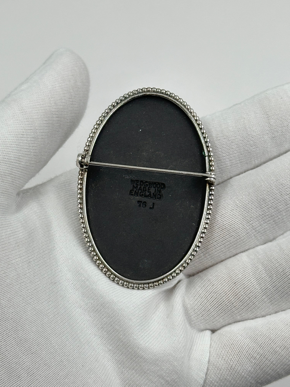 Брошь Wedgwood чёрная