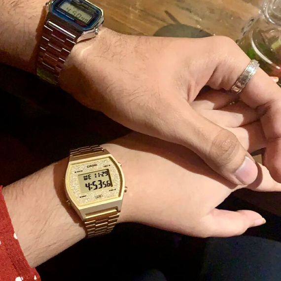 Наручные часы Casio B640WGG-9E