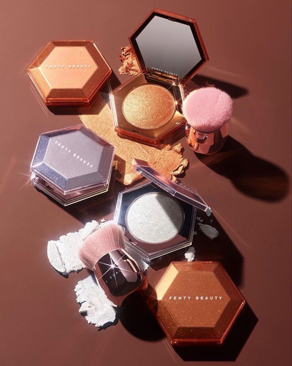 Diamond Bomb All-Over Diamond Veil — осветляющий средство - FENTY BEAUTY - SEPHORA