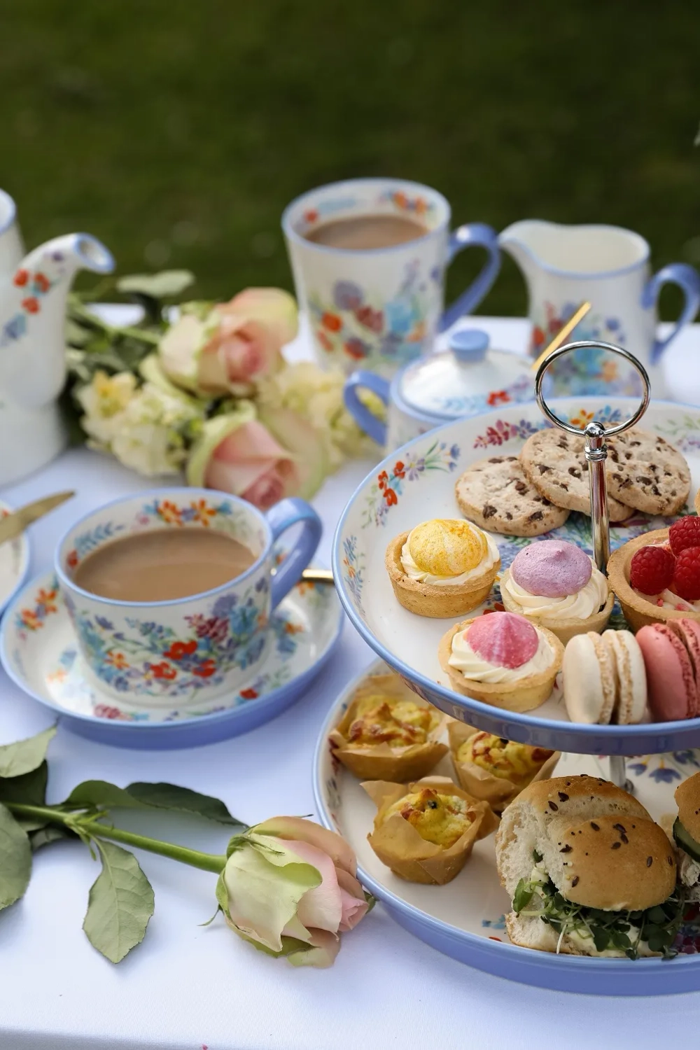 Kitchen Craft Поднос London Pottery 2 яруса 26 см луг EAN 5057982075279