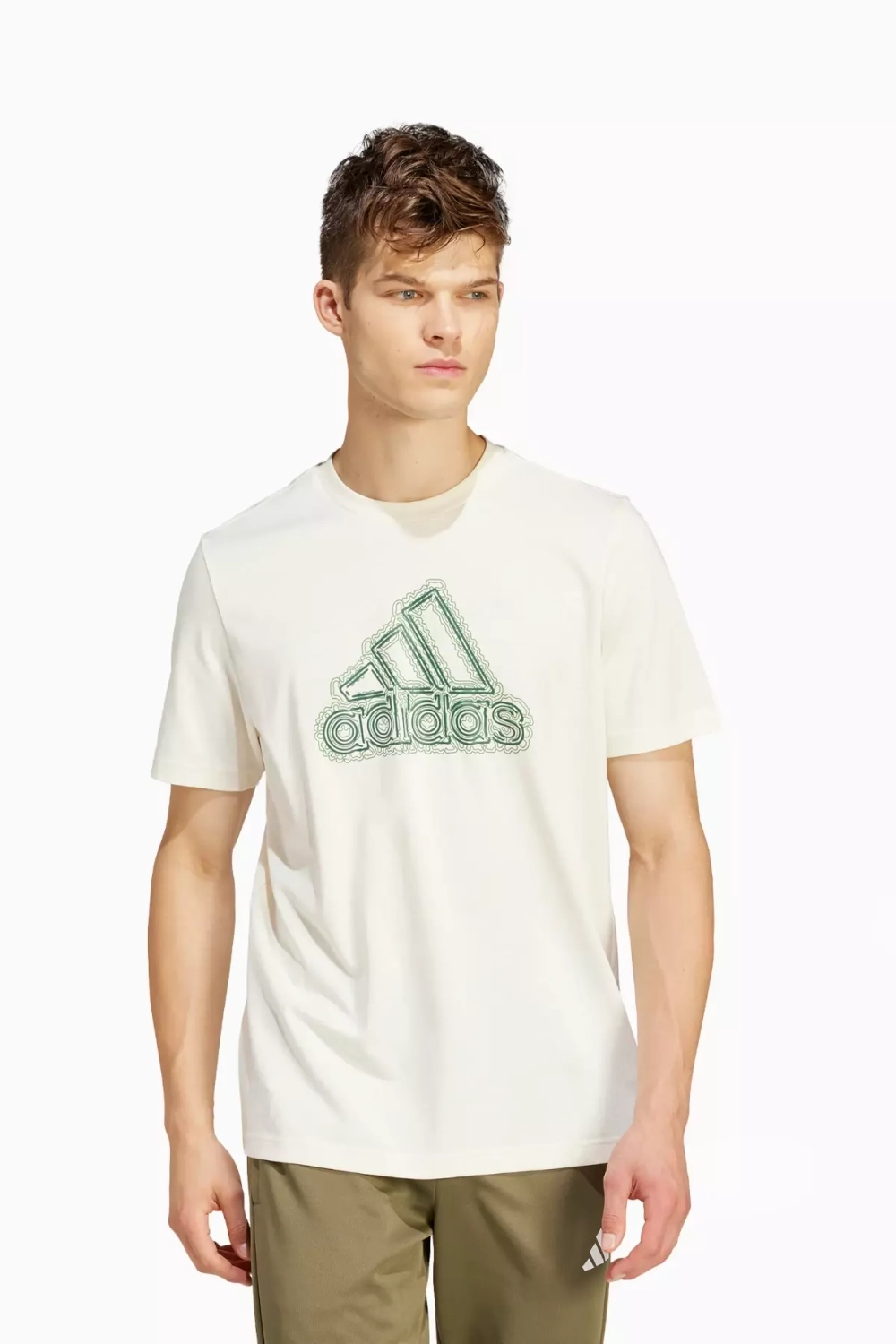 Футболка adidas Growth Badge Graphic