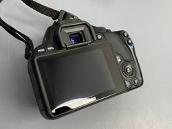 Canon 100D Kit 18-55mm IS STM 4.900 кадров