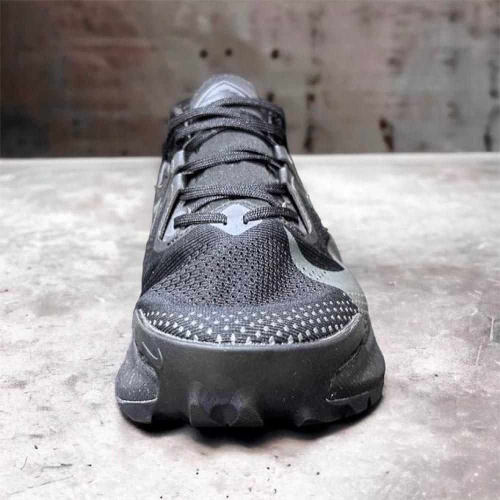 Nike Pegasus Trail 2 • Black Gray