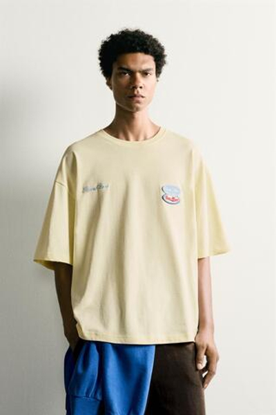 ФУТБОЛКА RELAXED FIT С КОНТРАСТНЫМИ НАШИВКАМИ — ZARA