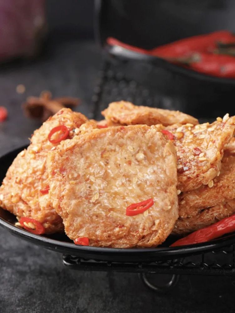 Мясо соевое ароматно-острое Wuxianzhai 108 г x 4 шт