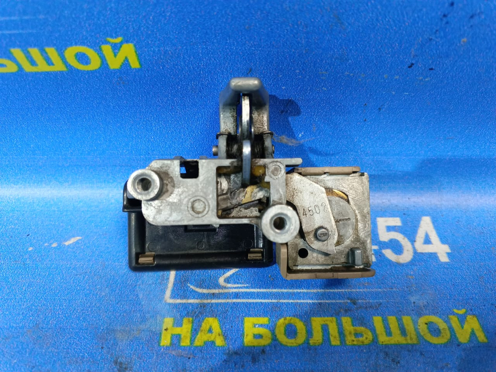 Бардачок пассажирский TOYOTA CAMRY 1998