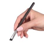 Плоская скошенная кисть для бровей ManlyPro - TT15