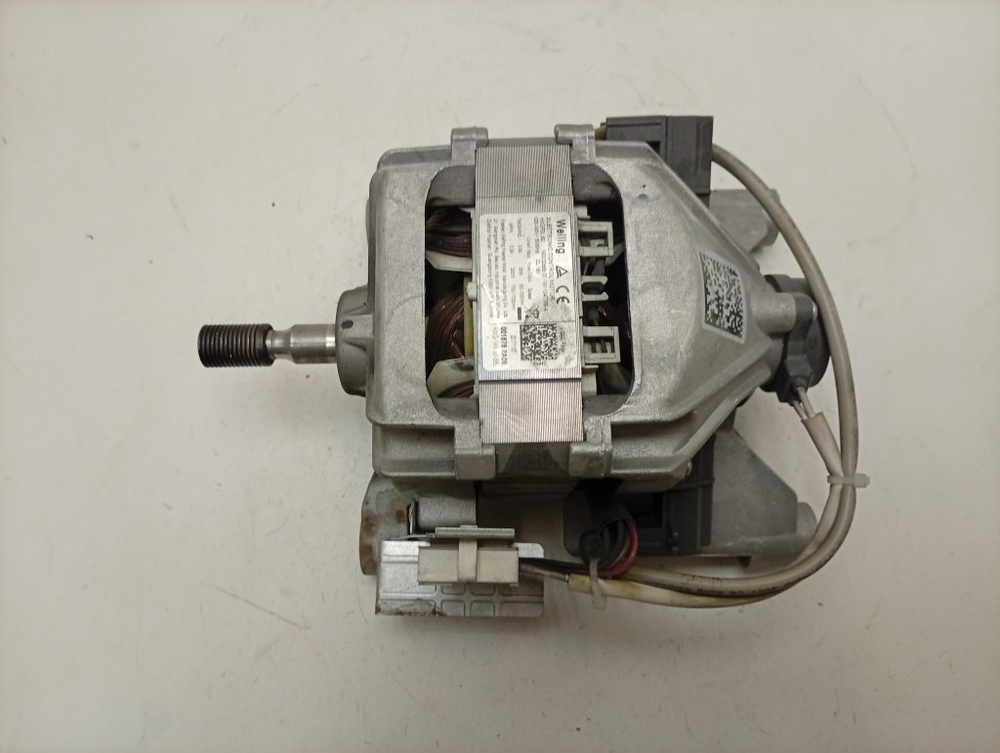 FWSF61052W RU кт68 Двигатель для стиральной машины Whirlpool 16003288900 б/у