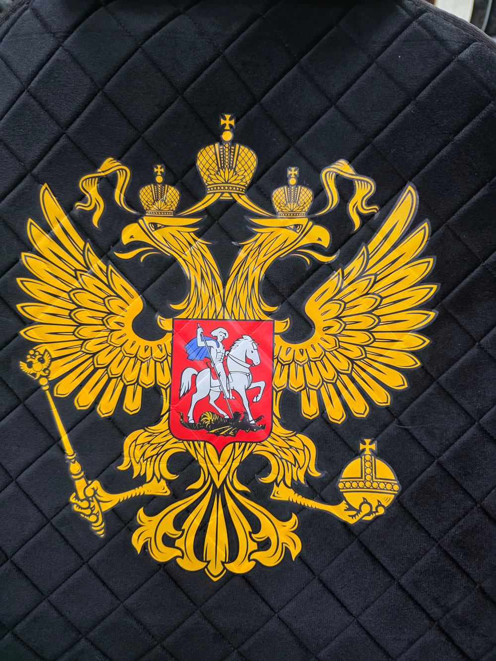 Универсальные автомобильные накидки,на передние