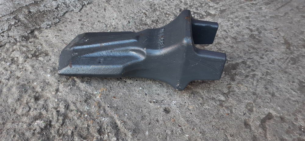 Коронка ковша VOLVO 30AMRE (14523946)