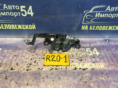 Замок капота NISSAN MISTRAL 1997