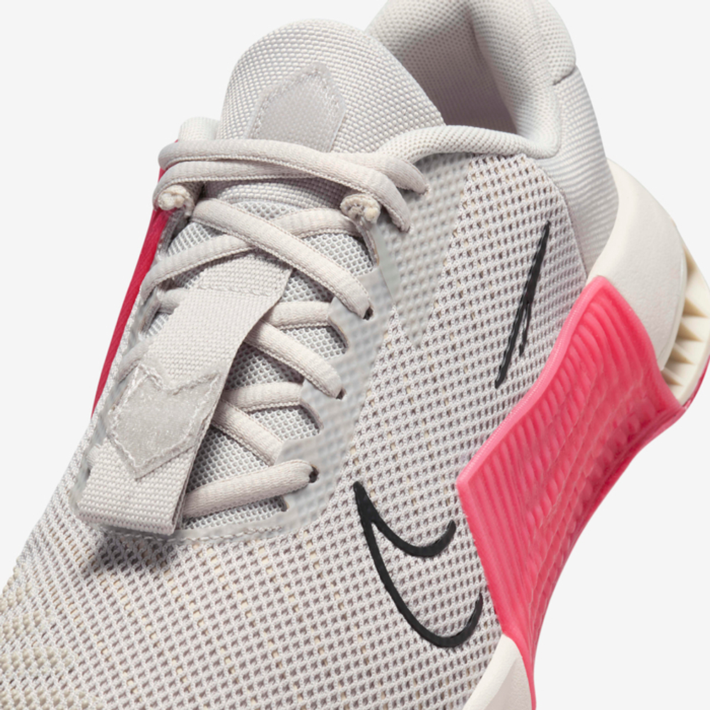 Кроссовки женские Nike W Metcon 9 (Серые)