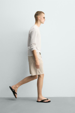 ZARA ДЖИНСОВЫЕ БЕРМУДЫ STRAIGHT FIT, ЖЕЛТОВАТО-БЕЛЫЙ
