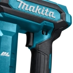Аккумуляторный гвоздезабиватель Makita FN001GZ