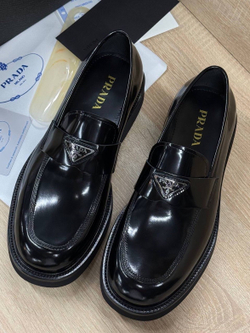 Лоферы Prada
