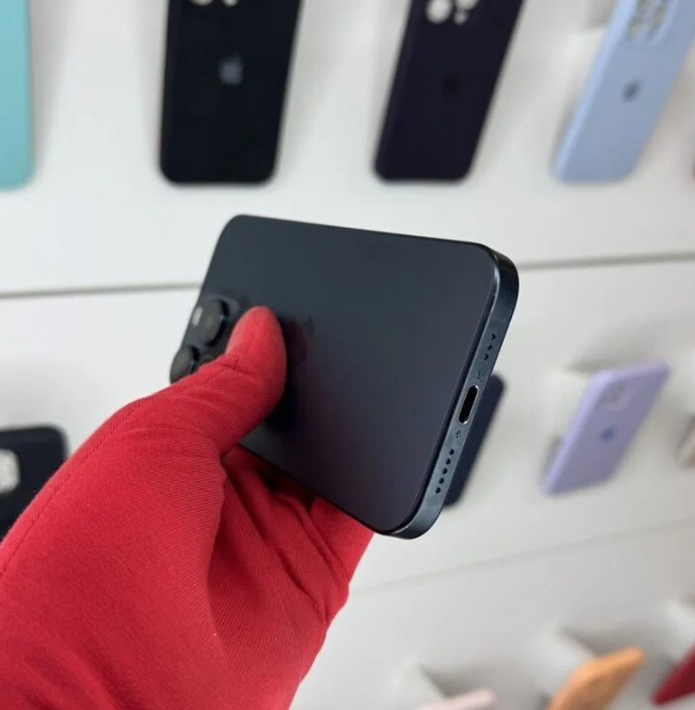 iPhone 15 Pro, 256 ГБ б/у