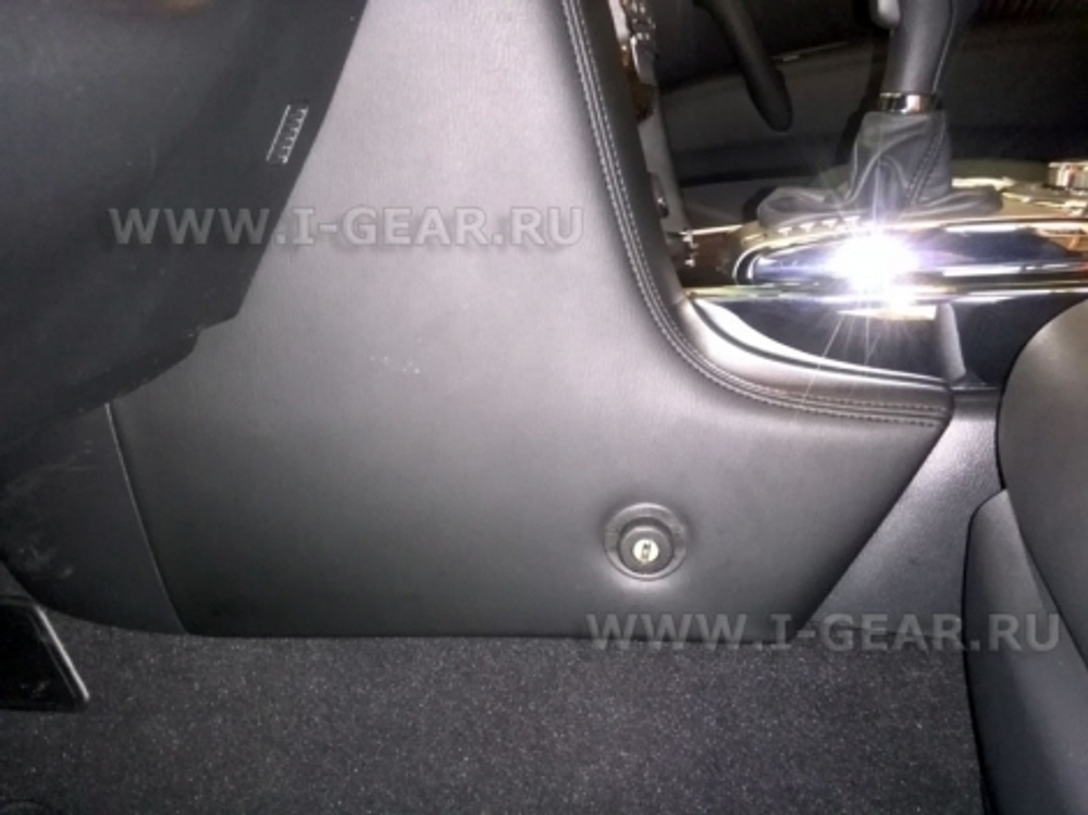 Замок на коробку передач АКПП Infiniti QX56 2011, QX80