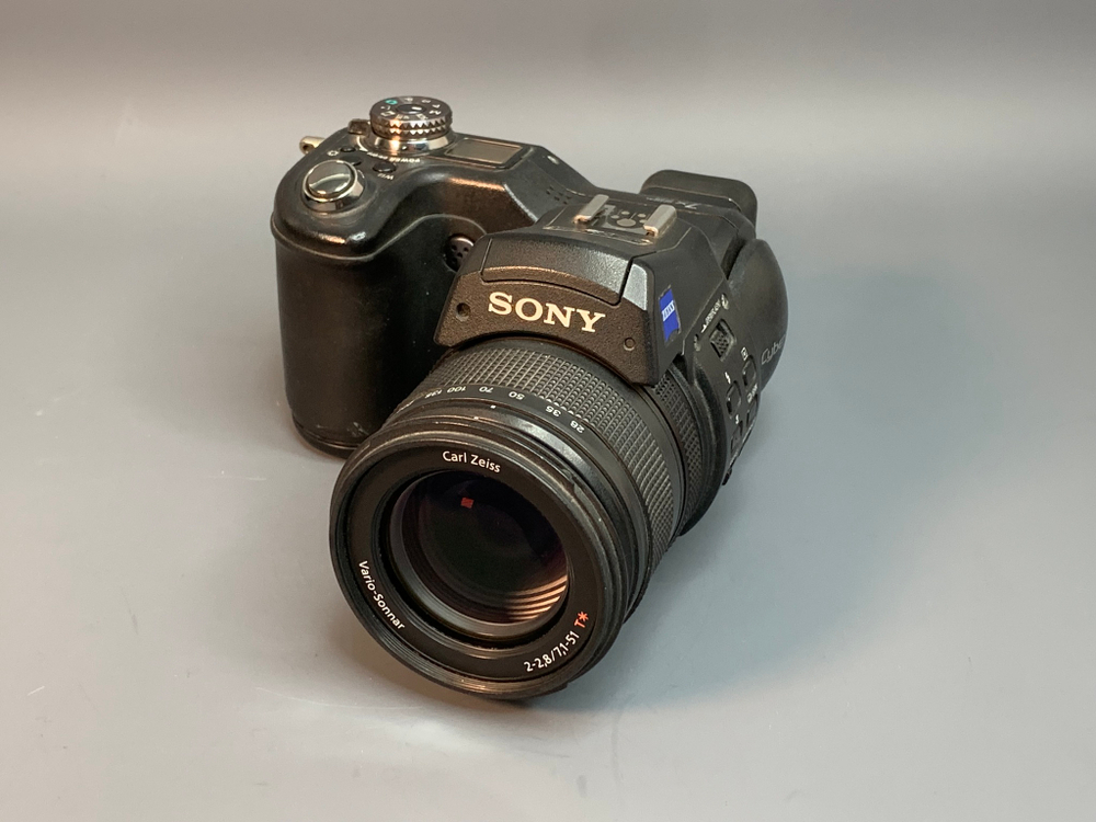 Sony DSC-F828 с дефектом