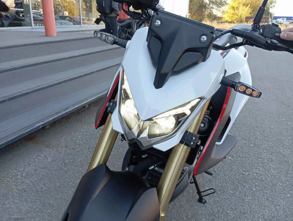 QJMotor SRK 125 S, 2024