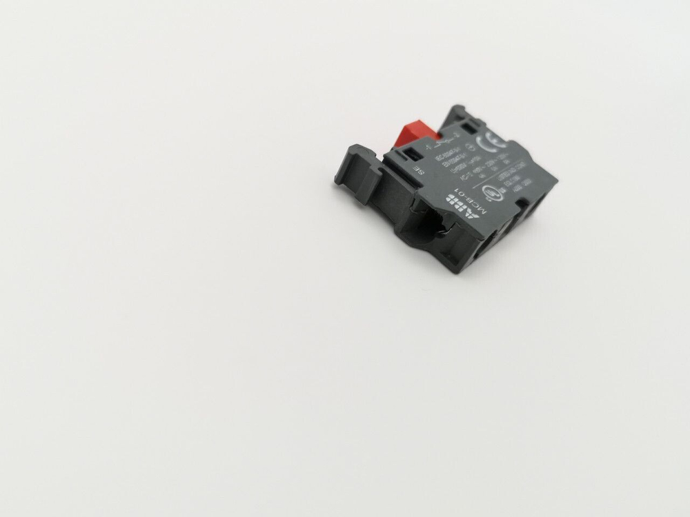 Блок контактов ABB MCB-01 красный 1SFA611610R1010