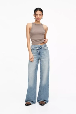 PULL&BEAR ШИРОКИЕ ДЖИНСЫ НА ЗАПАХЕ, ВЫЦВЕТШИЙ СИНИЙ