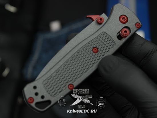 Складной нож Benchmade 535 Bugout (Custom) c клинком из стали CPM-S30V, рукоять Grivory (Griv-Ex)
