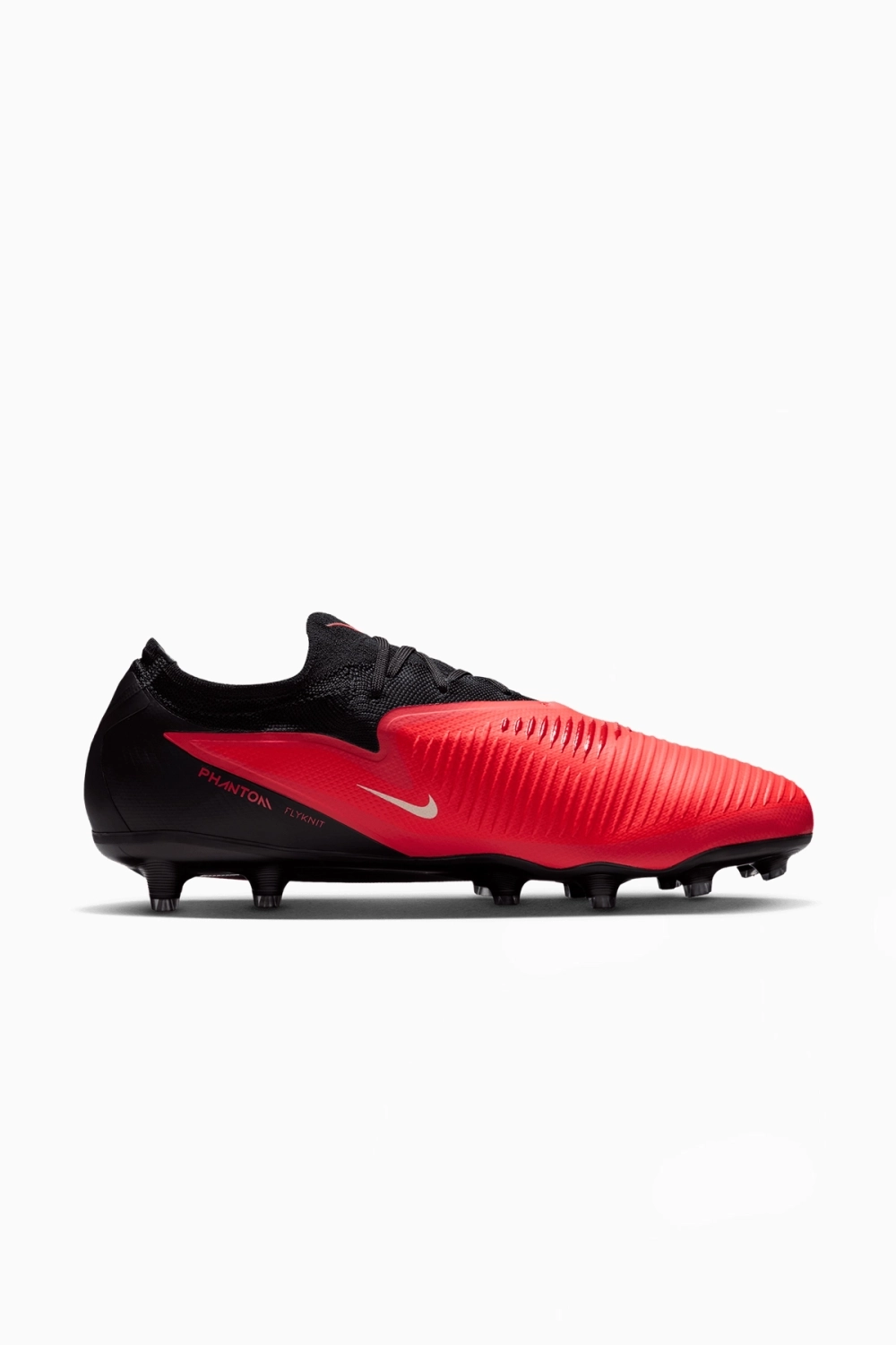 Бутсы Nike Phantom 6 Low Pro AG-Pro - красный