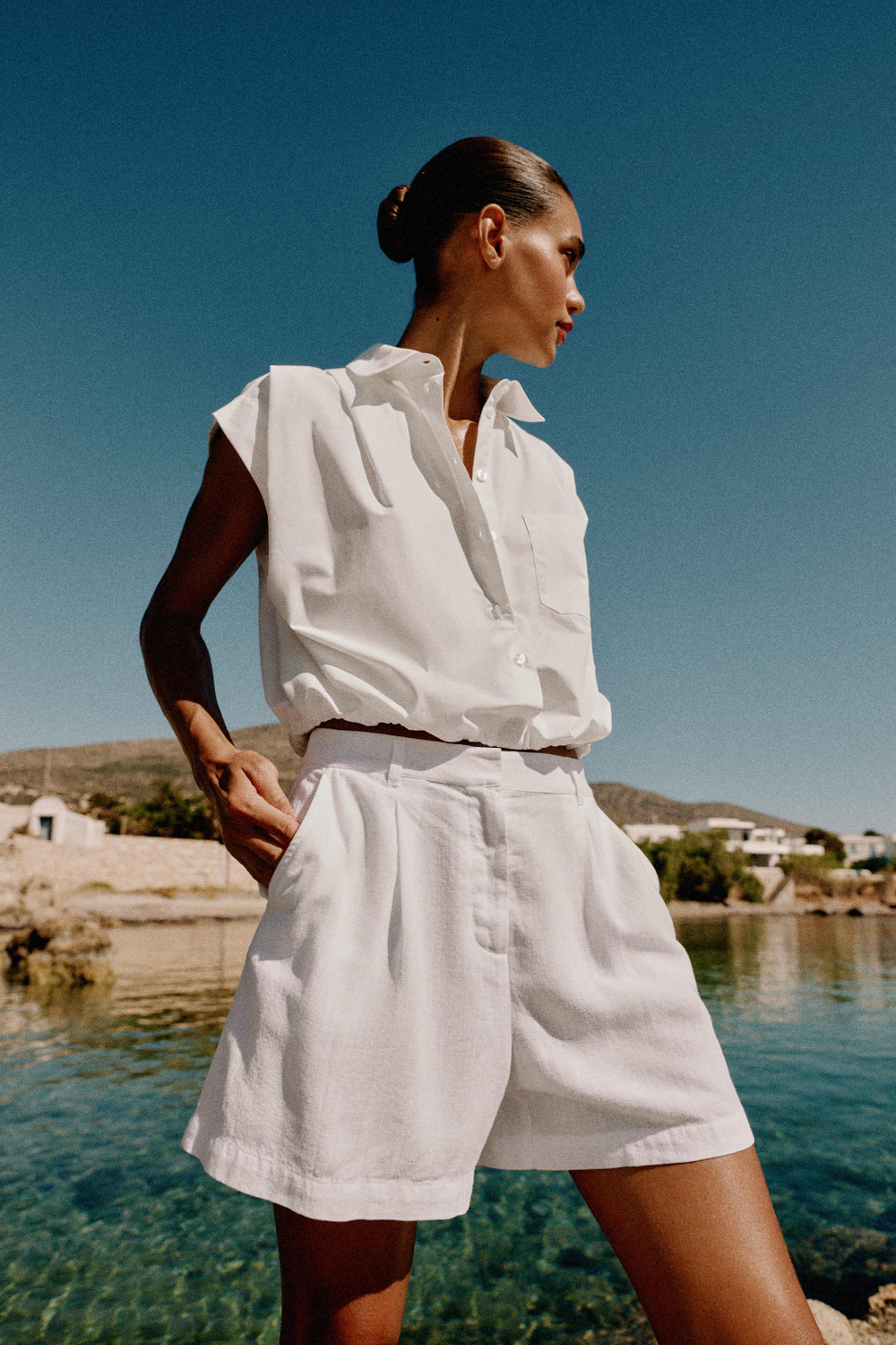 УКОРОЧЕННАЯ РУБАШКА В КЛЕТКУ ВИШИ — ZARA