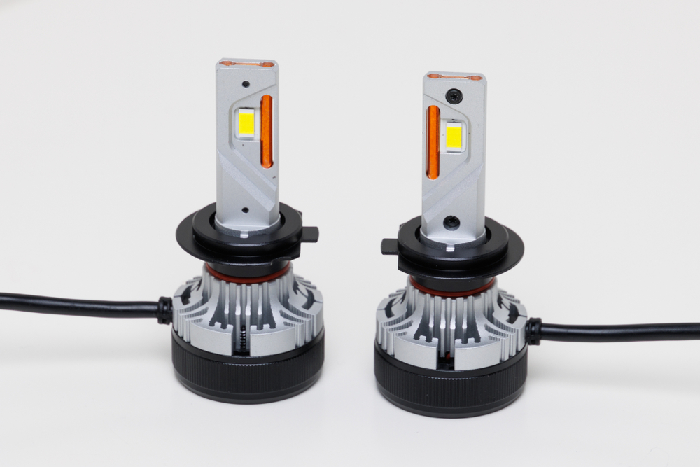 X5 Led 90W 12-24V 4500K H4 H7