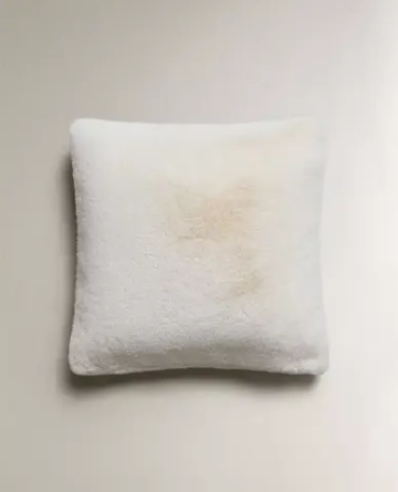 ZARA HOME НАВОЛОЧКА ДЛЯ ДЕКОРАТИВНОЙ ПОДУШКИ ИЗ ИСКУССТВЕННОЙ ШЕРСТИ, ЖЕЛТОВАТО-БЕЛЫЙ
