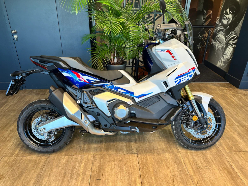 HONDA ADV750T special edition