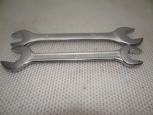 Ключ гаечный рожковый двухсторонний 19х22 CHROME VANADIUM