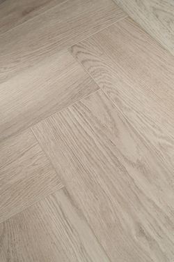 Strong Step Ideal Monsoon, 1,588 м²