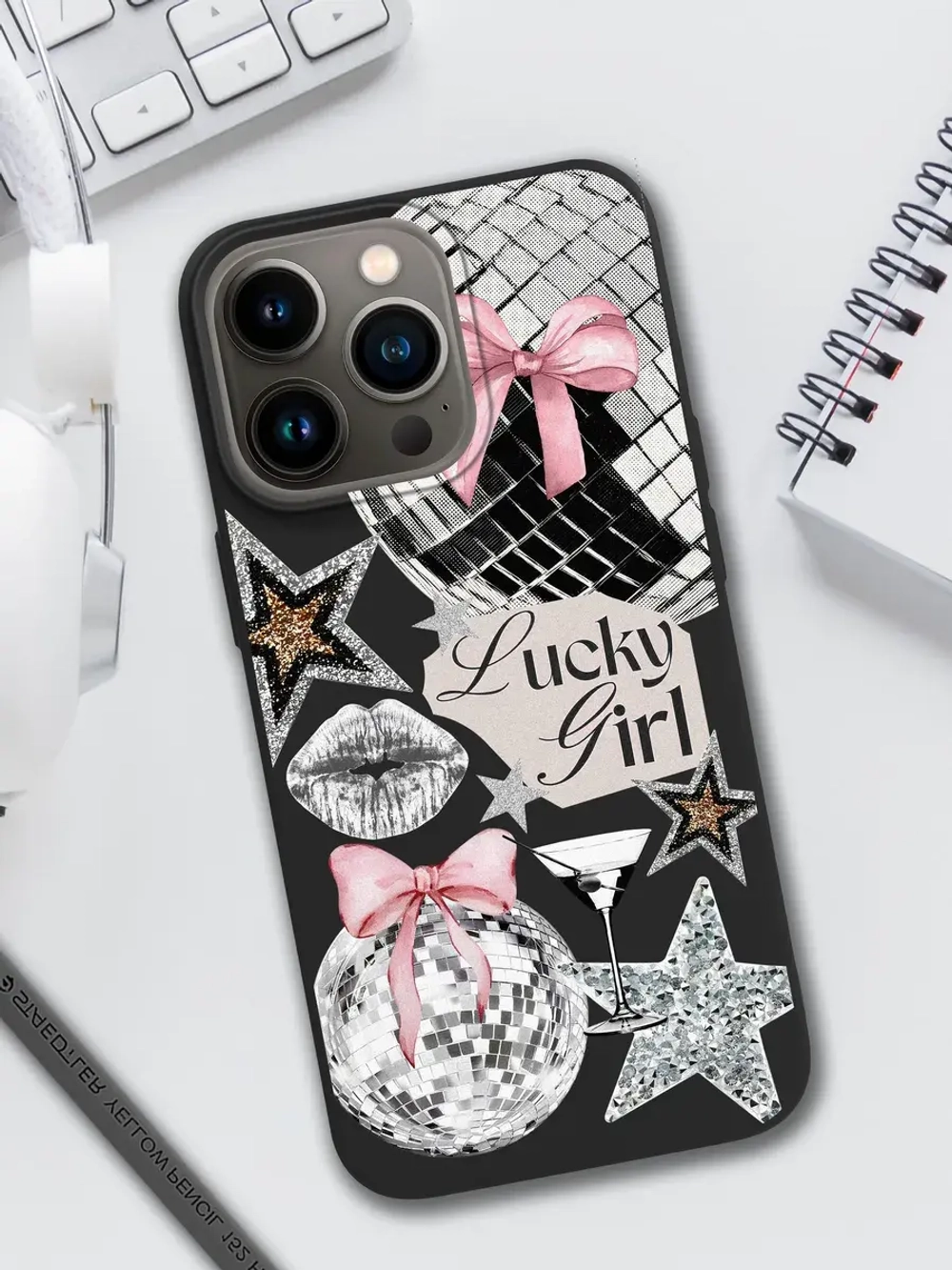 Чехол на iPhone 16 Pro