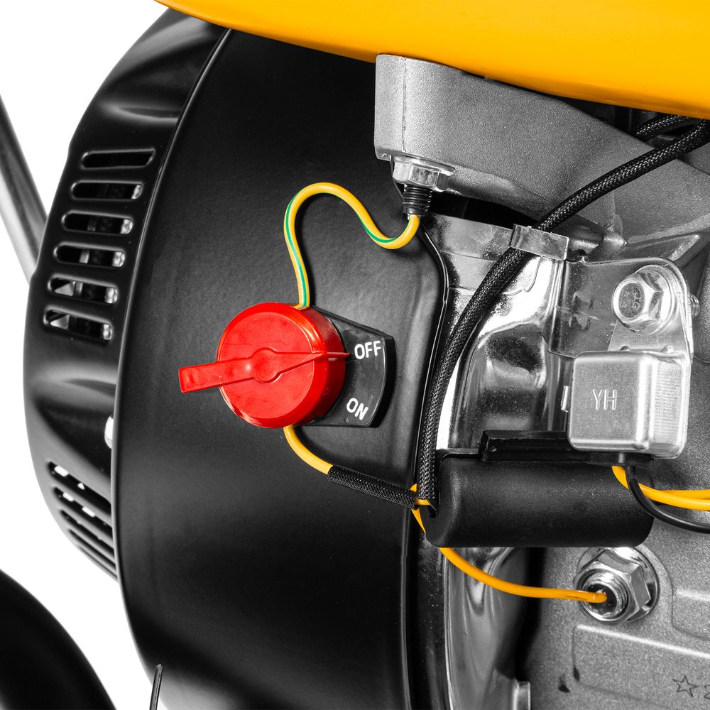 Снегоуборочная машина бензиновая Denzel SB 560, 212 cc, ручной старт