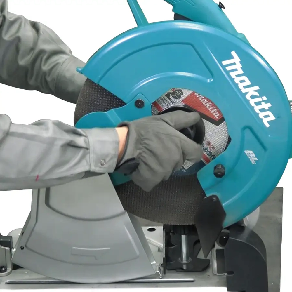Аккумуляторная отрезная пила по металлу Makita DLW140Z