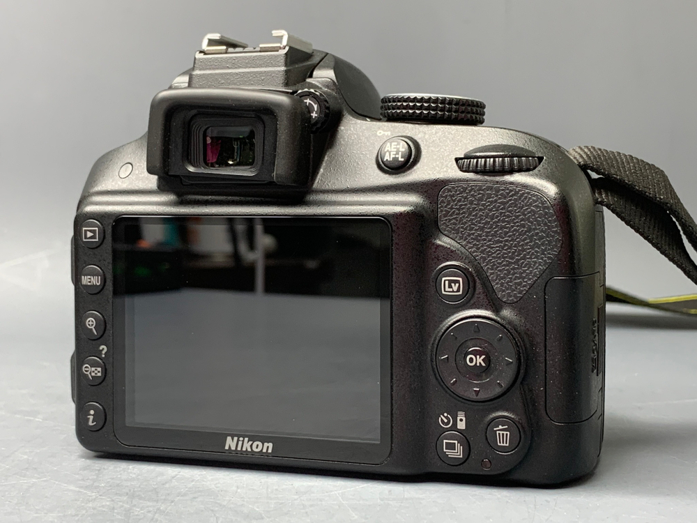 Nikon D3300 Kit 18-55mm 3.5-5.6G VR 3624 кадров