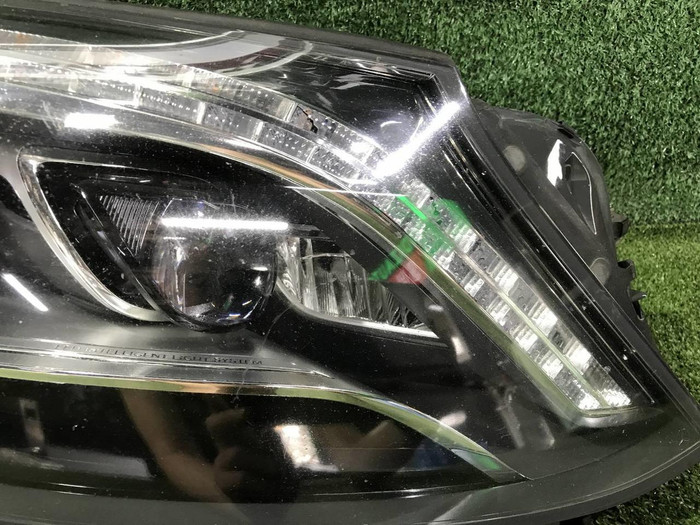 Фара правая Mercedes S W222 (2013-2017) LED