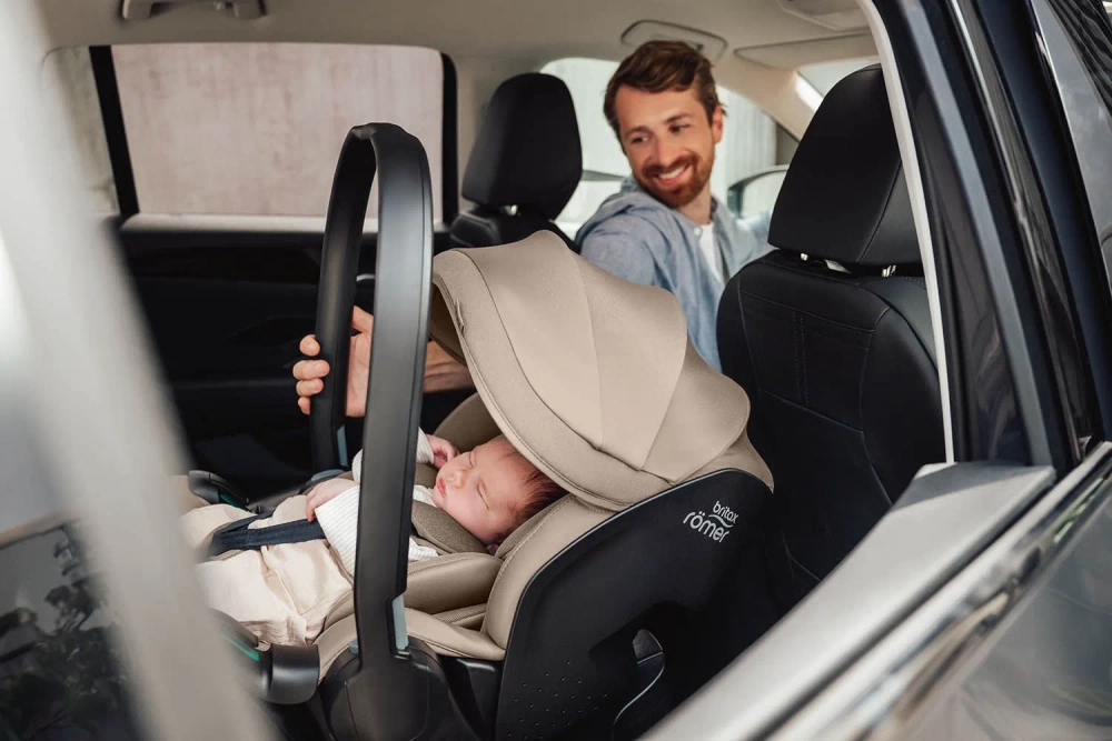 Автокресло 0+ Britax Roemer BABY-SAFE PRO Style + VARIO BASE 5Z Mineral Grey 2000040848