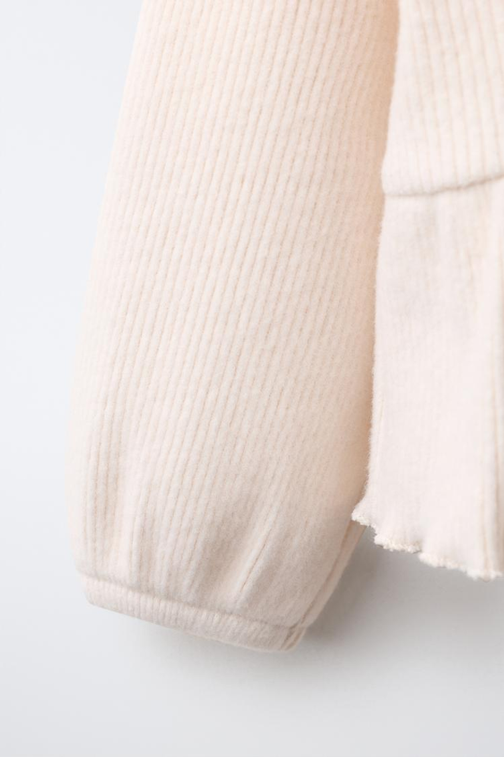 ZARA ФУТБОЛКА SOFT TOUCH С ВЫШИТЫМИ СЕРДЕЧКАМИ, ЭКРЮ МЕЛАНЖ