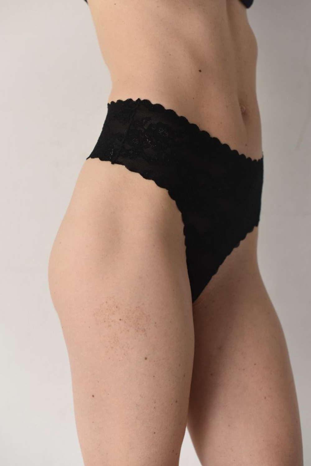 Трусики-стринги Bellie с высокой линией талии (Размер: XXL) (Цвет: красный)