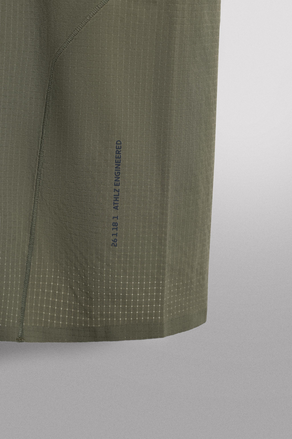 ТЕХНИЧЕСКАЯ ФУТБОЛКА ИЗ РЕЛЬЕФНОЙ ТКАНИ — ZARA