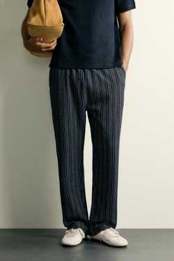ZARA КОНТРАСТНЫЕ БРЮКИ SEERSUCKER RELAXED FIT, ТЕМНО-СИНИЙ/БЕЛЫЙ