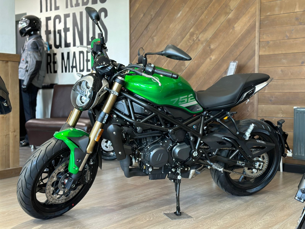 Benelli 752 S
