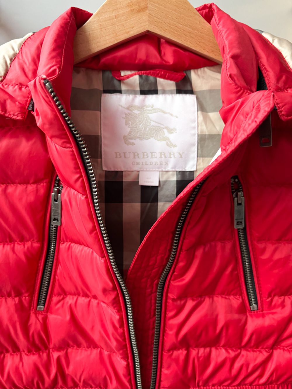 Утепленный жилет Burberry, 128