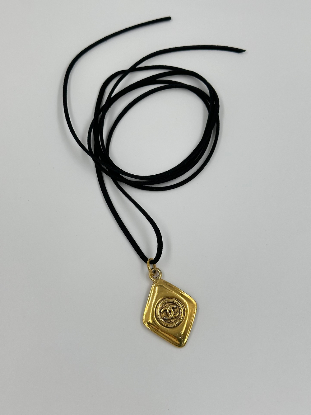 Кулон Chanel